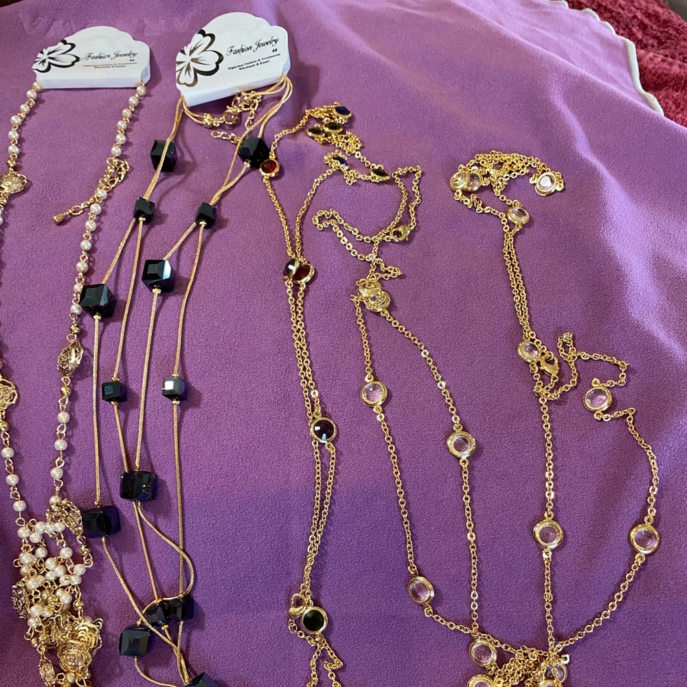 Fashion or Costume Jewerly Lot